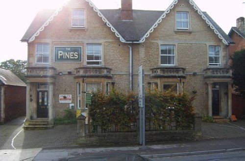 The Pines Guest Accommodation Chippenham  Kültér fotó